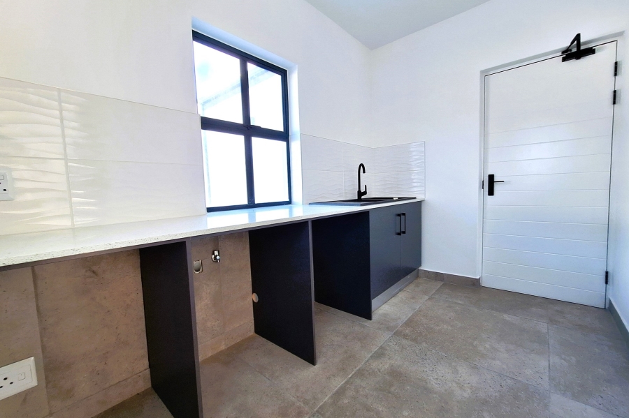 2 Bedroom Property for Sale in Shelley Point Western Cape